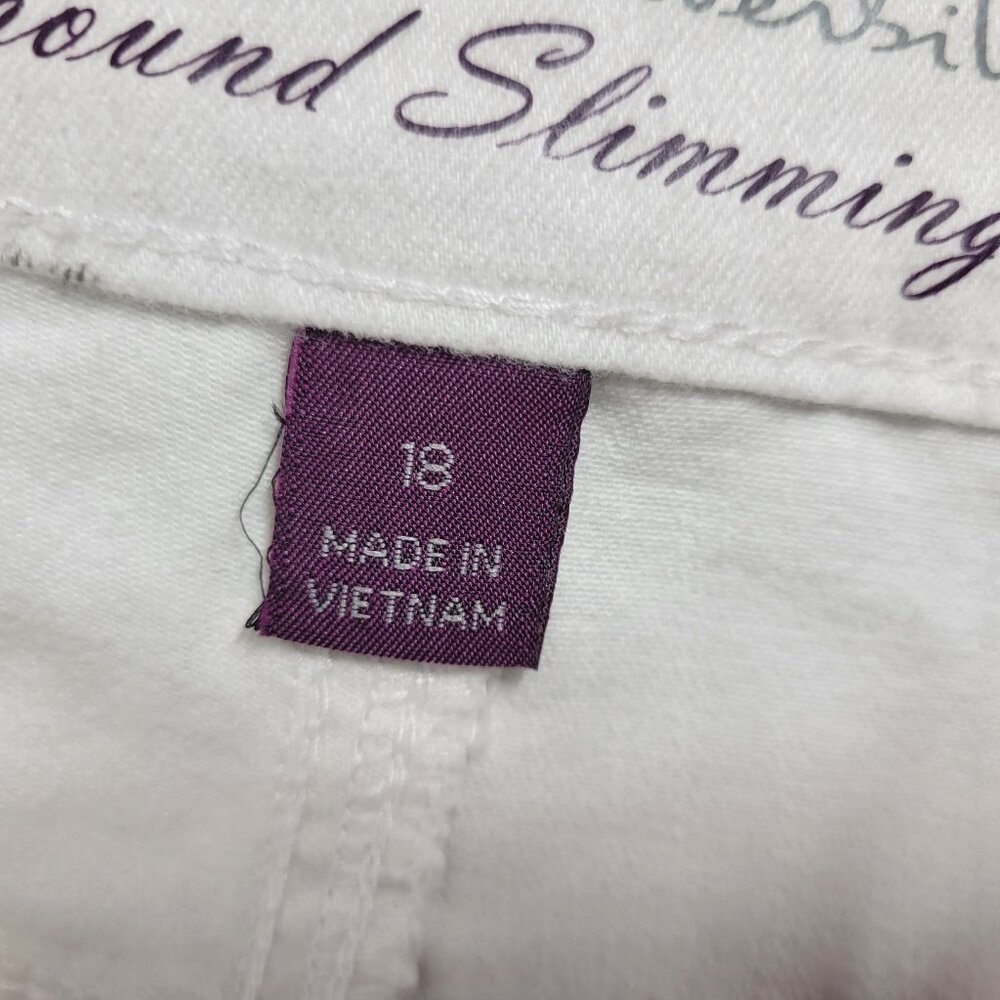 Gloria Vanderbilt Women's Plus 18 White Skimmer Capri Shorts Slimming CAP45E - Picture 8 of 9